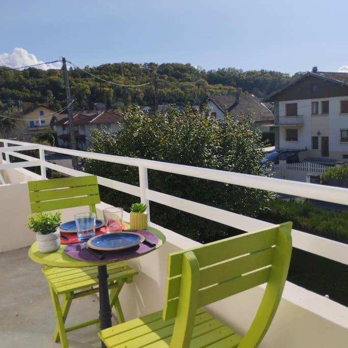 Appartement Verdoyant Au Bord Du Lac Leman Entre Evian Et Thonon Dans Une Villa Publier Exterior foto