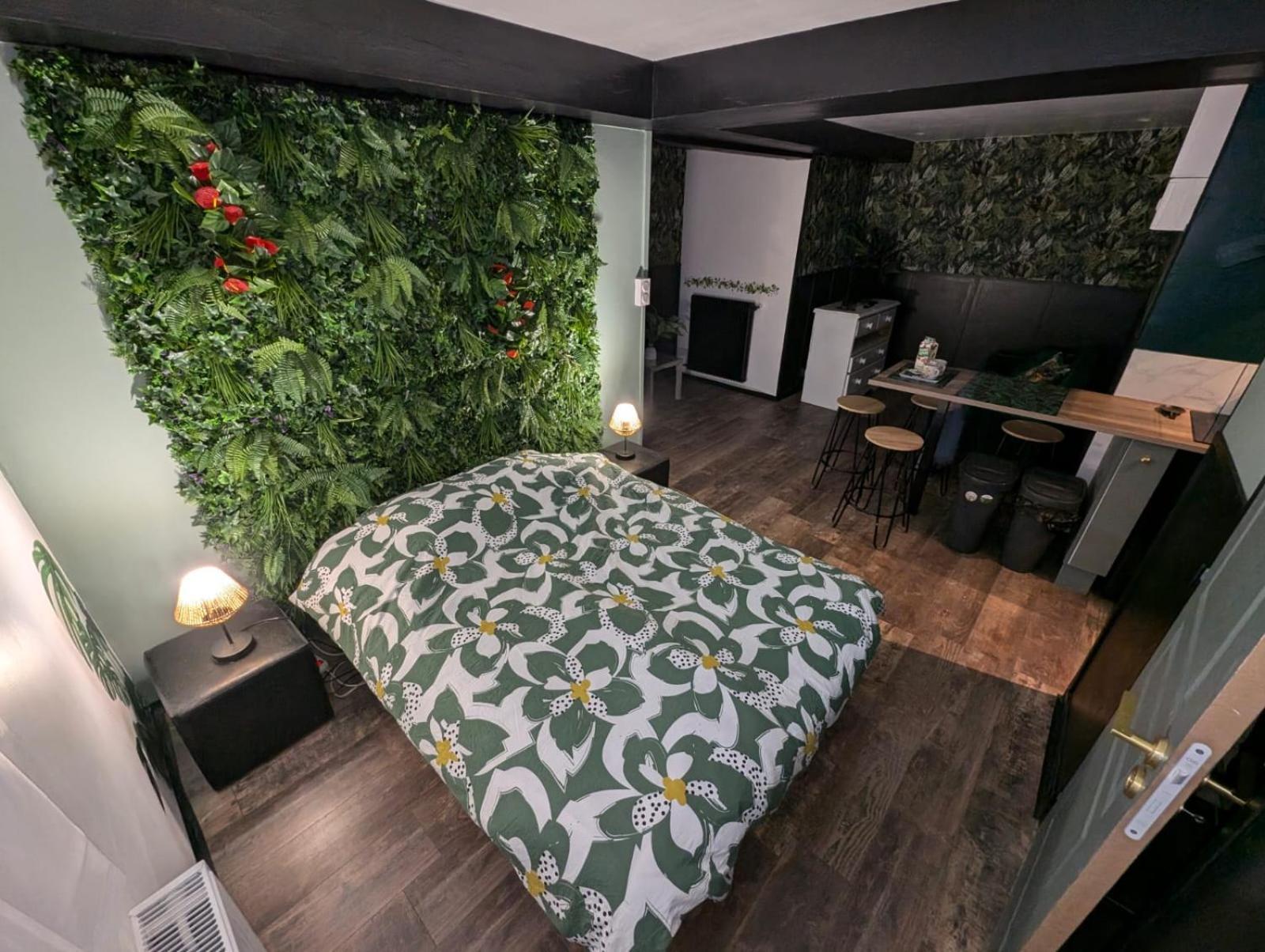 Appartement Verdoyant Au Bord Du Lac Leman Entre Evian Et Thonon Dans Une Villa Publier Exterior foto