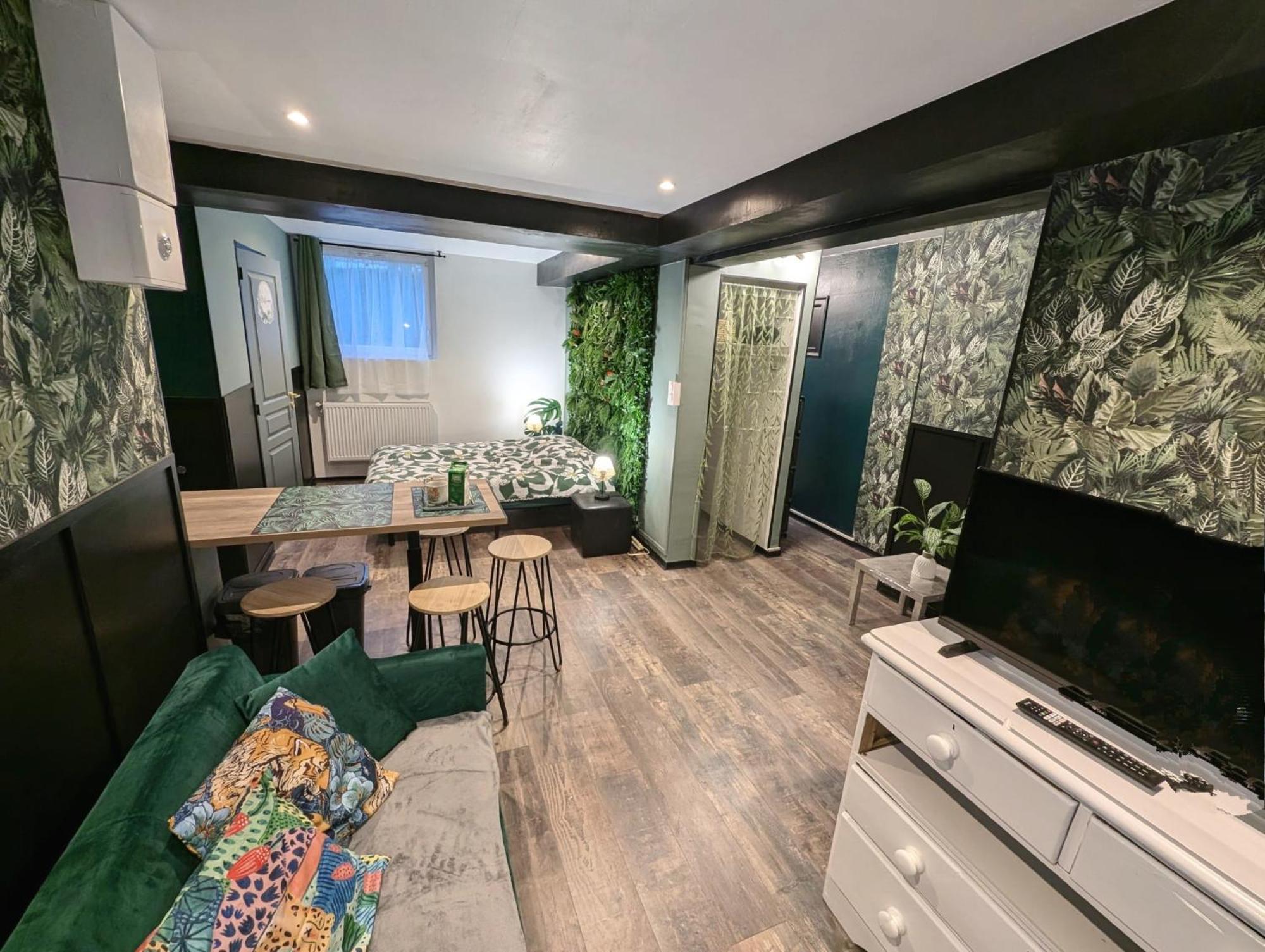 Appartement Verdoyant Au Bord Du Lac Leman Entre Evian Et Thonon Dans Une Villa Publier Exterior foto