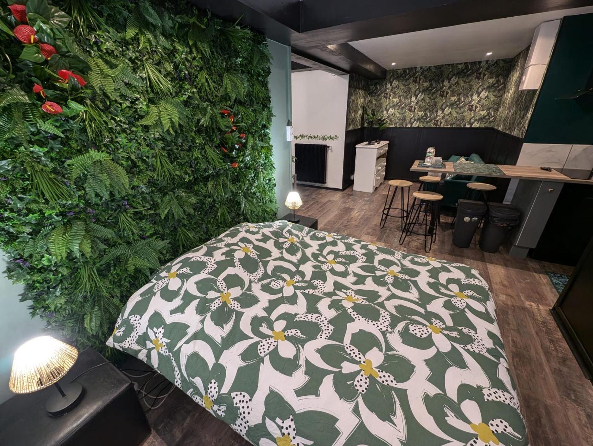 Appartement Verdoyant Au Bord Du Lac Leman Entre Evian Et Thonon Dans Une Villa Publier Exterior foto